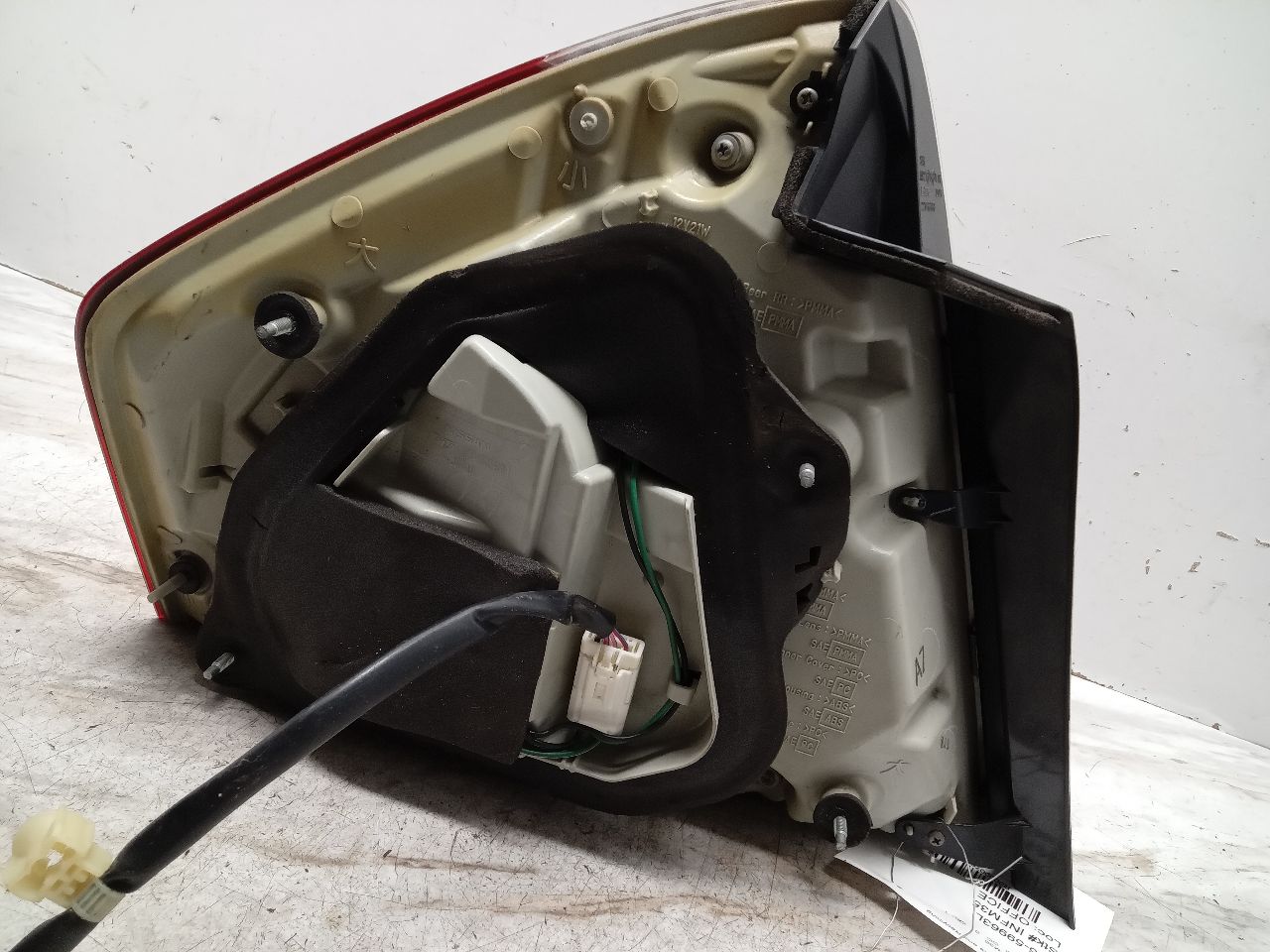 2007 INFINITI M35 Right TAIL LAMP - 765 — photo 7
