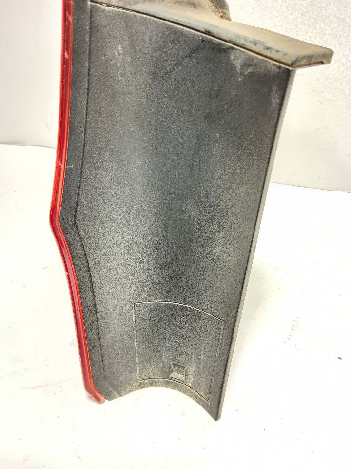 2009 BMW 328i Left TAIL LAMP - 793 — photo 6
