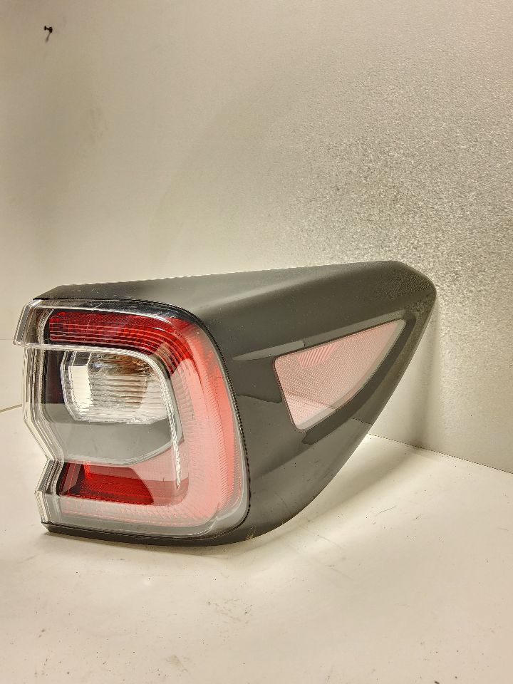 2020 SUBARU LEGACY Right TAIL LAMP - 799 — photo 2