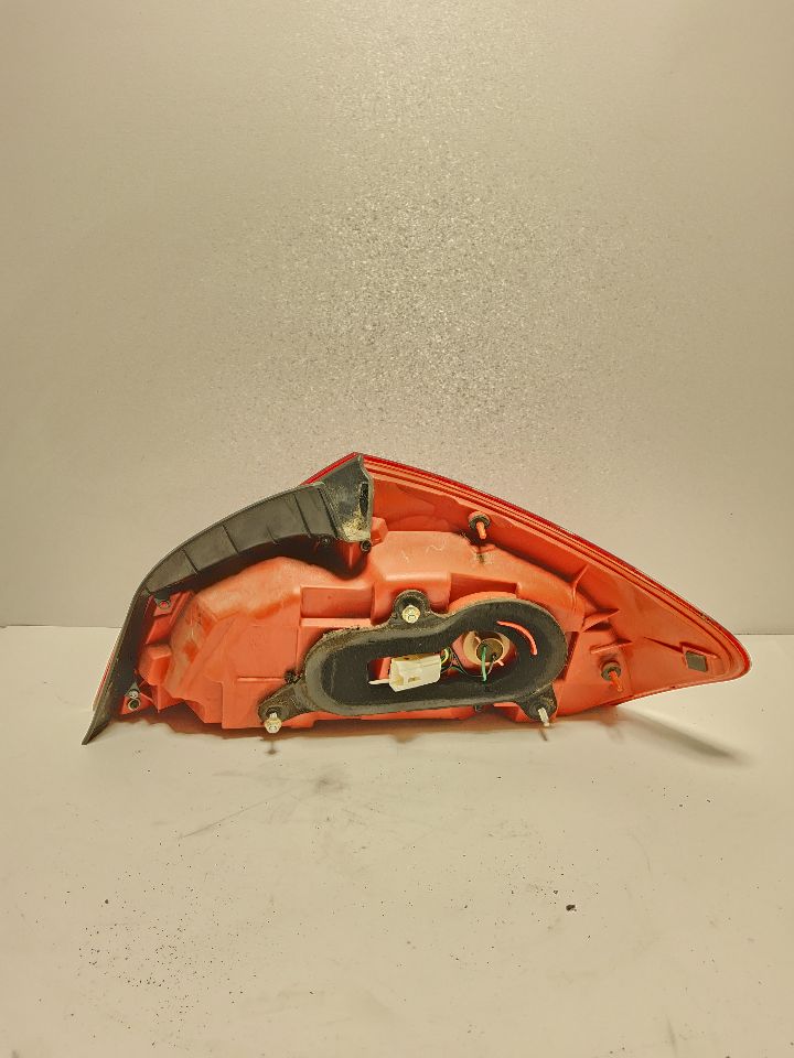 2007 INFINITI G35 Left TAIL LAMP - 809 — photo 5