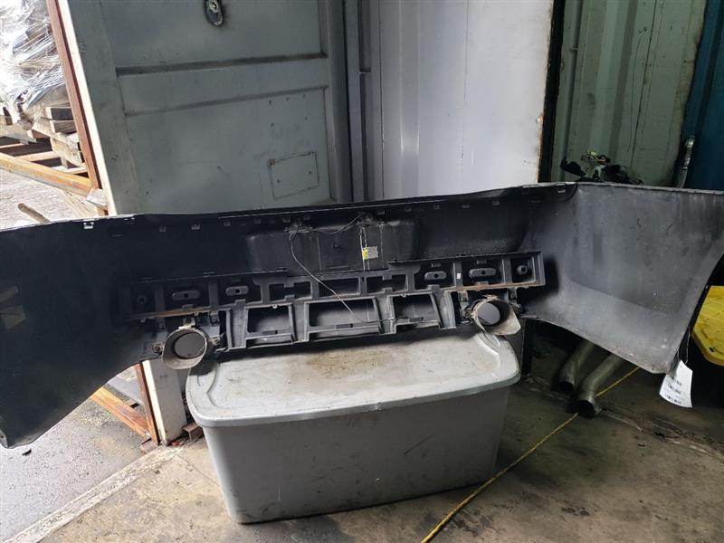2008 CADILLAC ESCALADE BUMPER ASSY, REAR - 8097 — photo 5