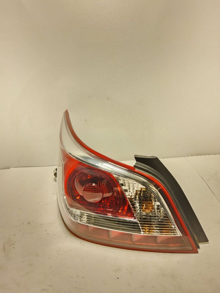 2013 NISSAN ALTIMA Left TAIL LAMP - 811 — photo 1