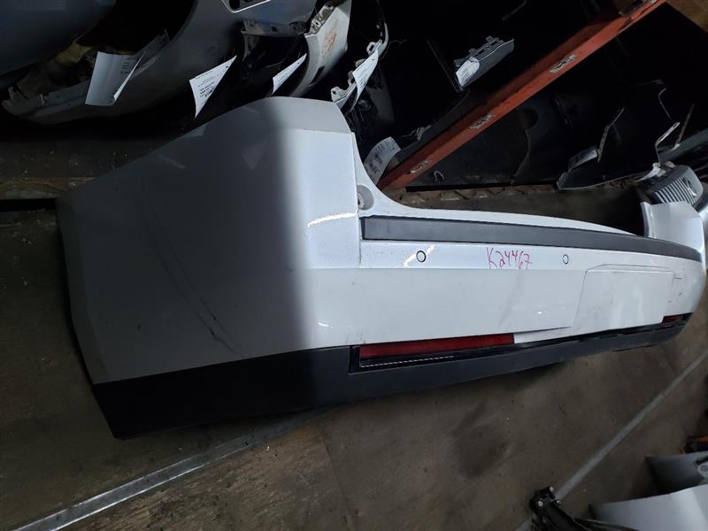 2016 CADILLAC ESCALADE BUMPER ASSY, REAR - 8110 — photo 2