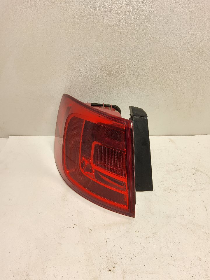 2012 VOLKSWAGEN JETTA Left TAIL LAMP - 813 — photo 1