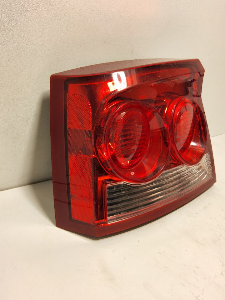 2009 DODGE CHARGER Left TAIL LAMP - 819 — photo 4