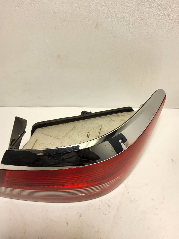2014 BUICK VERANO Right TAIL LAMP - 822 — photo 4