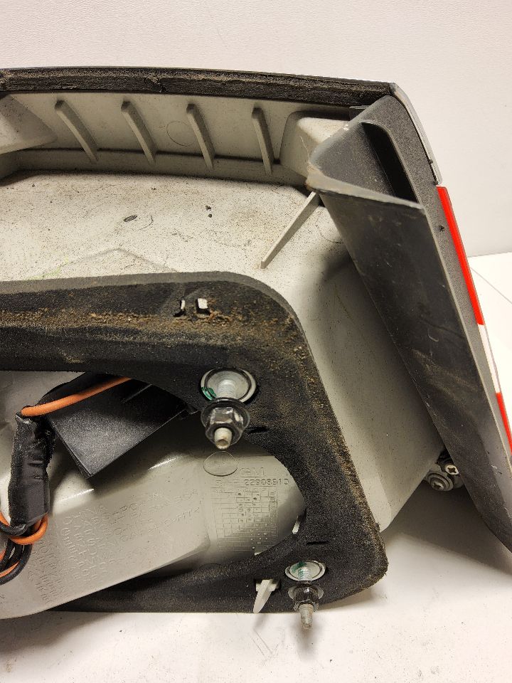 2014 BUICK VERANO Right TAIL LAMP - 822 — photo 6