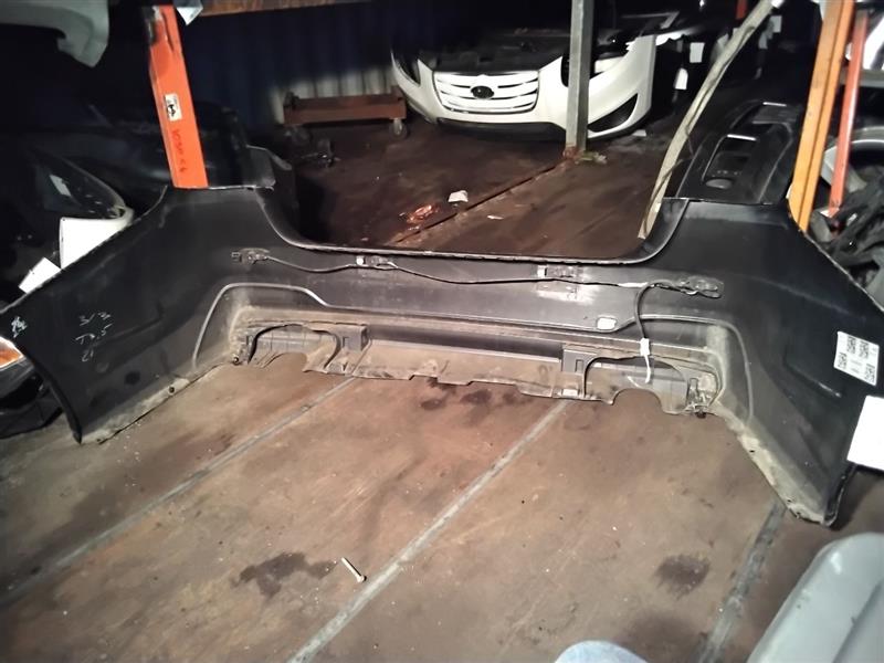 2020 SUBARU LEGACY BUMPER ASSY, REAR - 8226 — photo 1