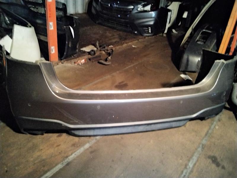 2020 SUBARU LEGACY BUMPER ASSY, REAR - 8264 — photo 2