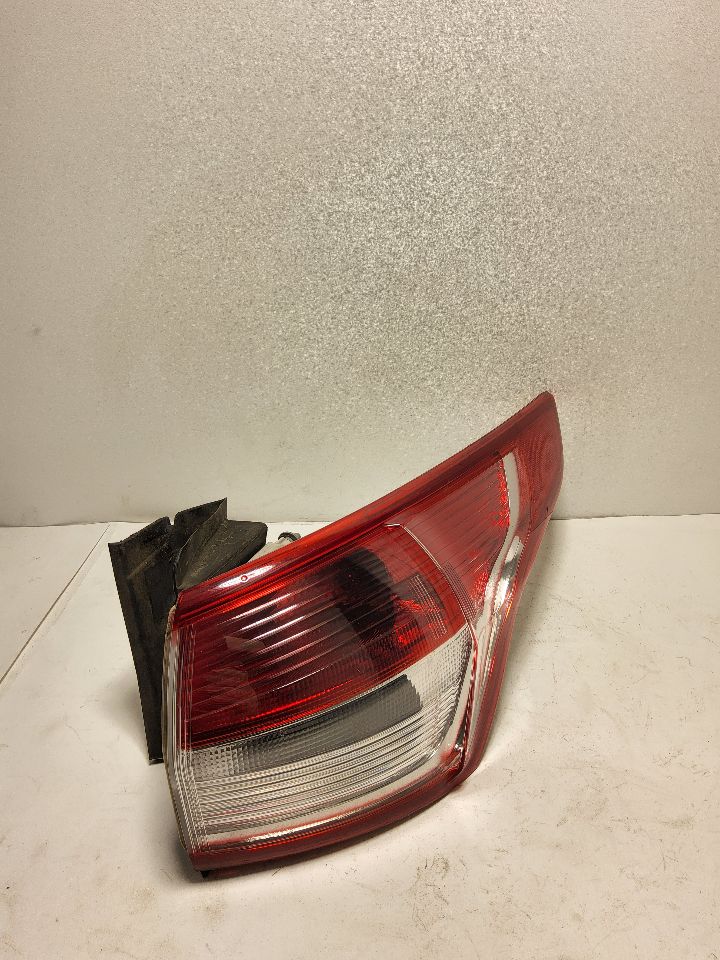 2015 FORD ESCAPE Right TAIL LAMP - 844 — photo 2