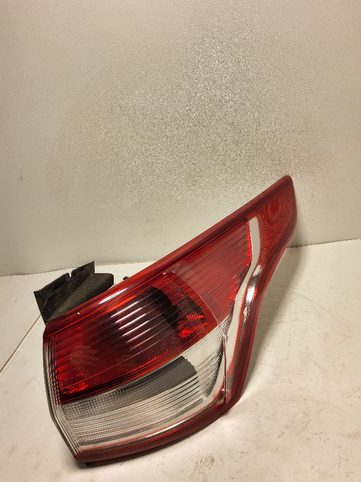 2015 FORD ESCAPE Right TAIL LAMP - 844 — photo 3