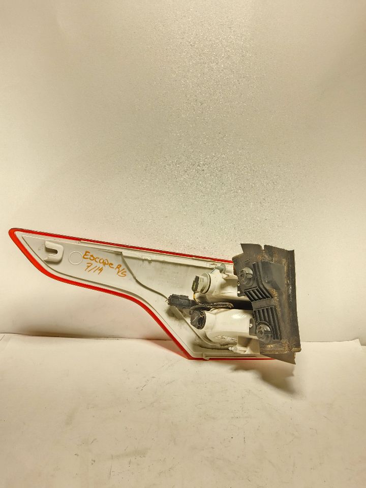 2015 FORD ESCAPE Right TAIL LAMP - 844 — photo 6