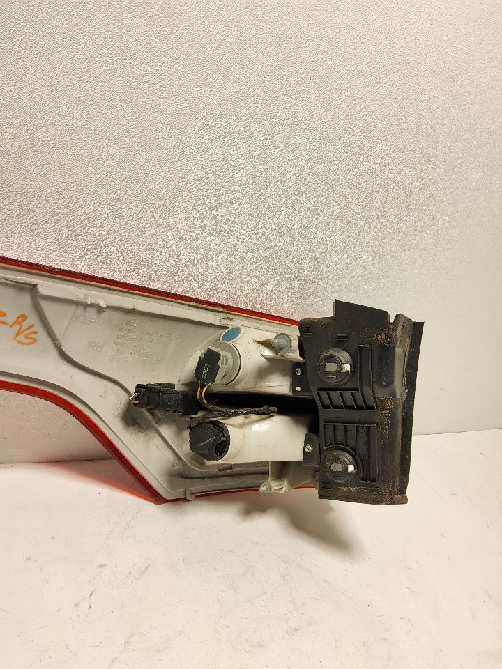 2015 FORD ESCAPE Right TAIL LAMP - 844 — photo 7
