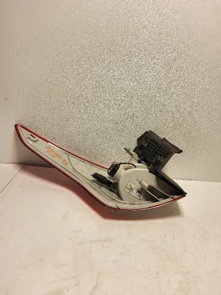 2015 FORD ESCAPE Right TAIL LAMP - 844 — photo 8