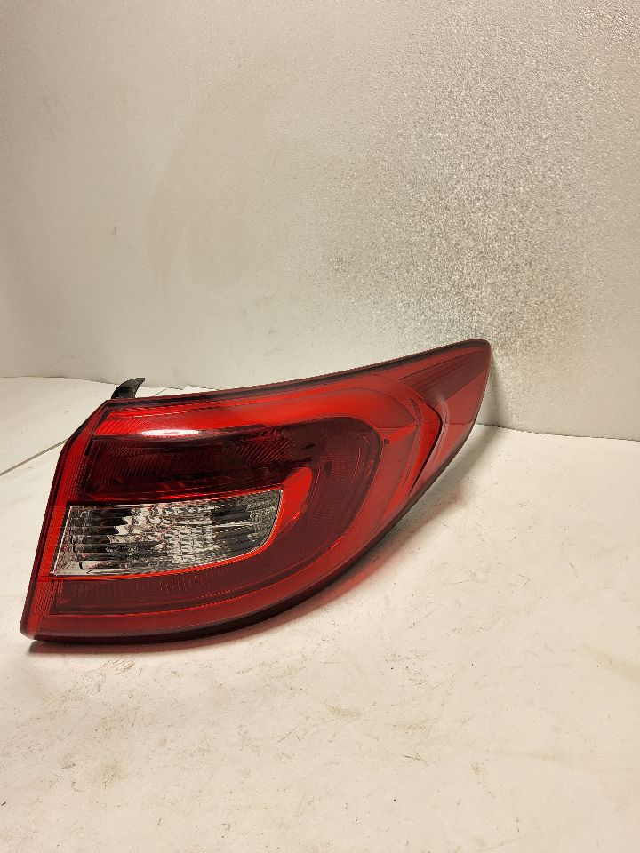 2015 HYUNDAI SONATA Right TAIL LAMP - 852 — photo 2