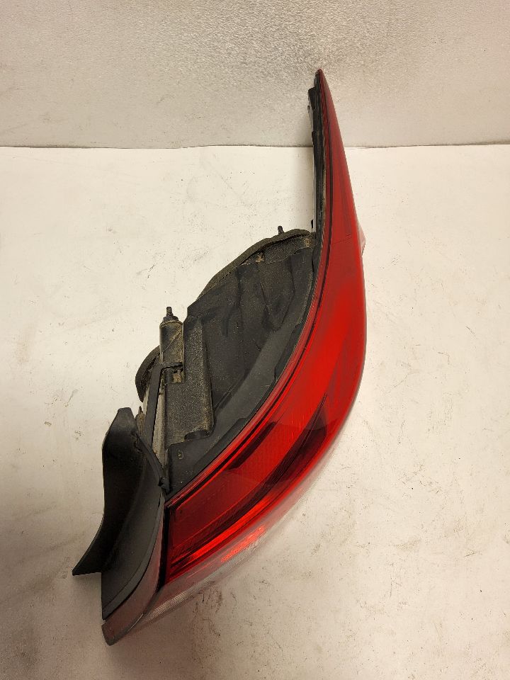 2015 HYUNDAI SONATA Right TAIL LAMP - 852 — photo 4