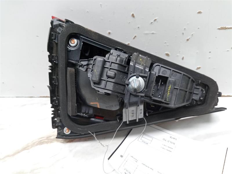 2017 VOLKSWAGEN PASSAT Left TAIL LAMP - 99513 — photo 3