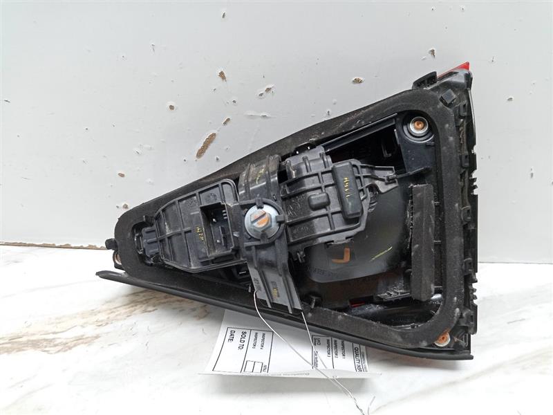 2017 VOLKSWAGEN PASSAT Left TAIL LAMP - 99514 — photo 4