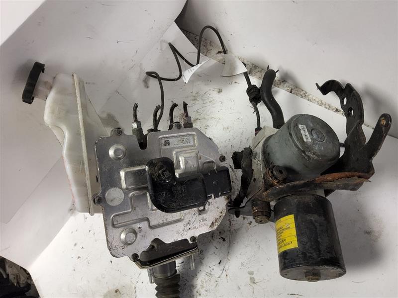 2015 KIA OPTIMA Anti-lock Brake Pts - 996 — photo 4