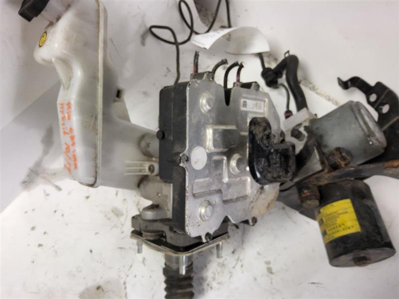 2015 KIA OPTIMA Anti-lock Brake Pts - 996 — photo 8